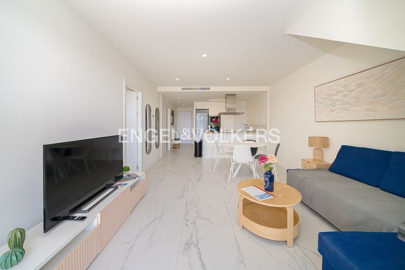 Foto 6b19e213-228d-4bbb-a069-399f658eab56. Apartament amb calefacció aparcament piscina a balcón de Finestrat-terra marina Finestrat