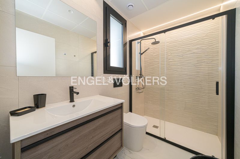 Foto c9d604c0-ae77-4aaa-89aa-9858d610394c. Apartament amb calefacció aparcament piscina a balcón de Finestrat-terra marina Finestrat