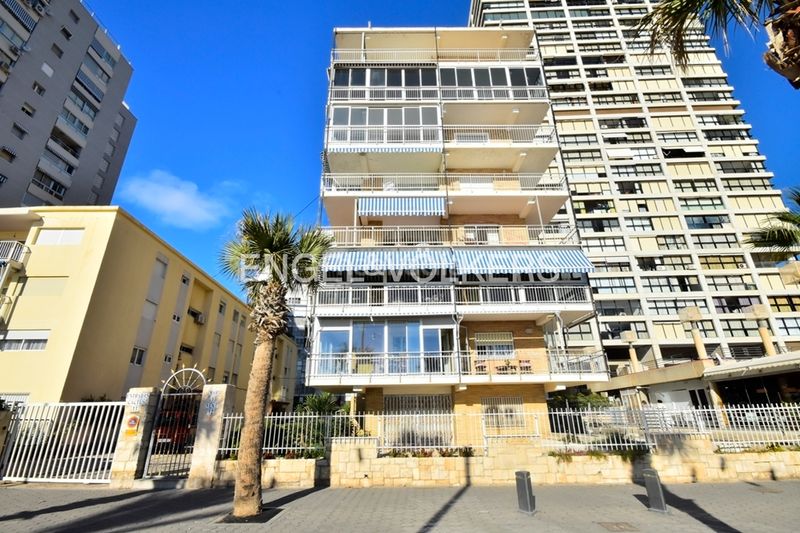 Foto 65802a58-9911-4121-ad52-711b8e2c9b31. Pis amb aparcament a Playa Levante Benidorm