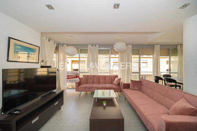 Foto bdc452c8-c909-43fa-9330-a90e87ea4f78. Pis amb aparcament a Playa Levante Benidorm