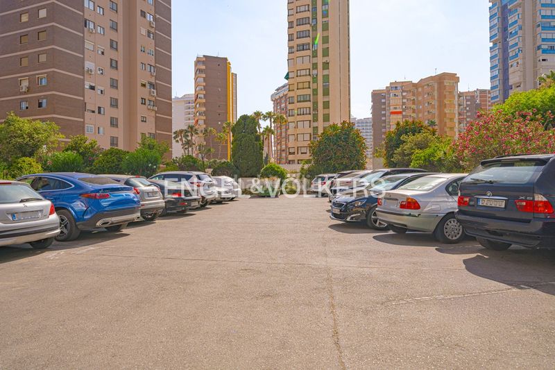 Foto 1670d466-e507-4e98-b123-50aee94467cf. Àtic amb piscina a Levante Alto Benidorm