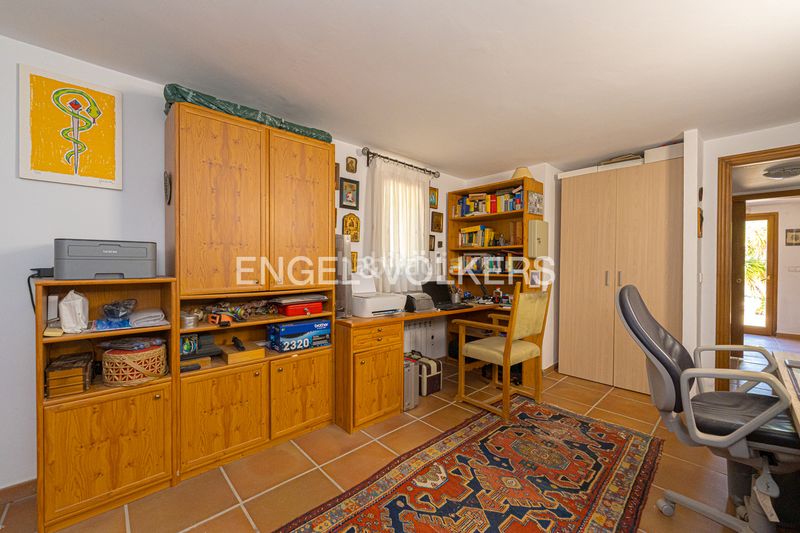 Foto be8bc44c-cb4c-4605-8fae-86fa66dee445. Xalet amb xemeneia piscina a Relleu