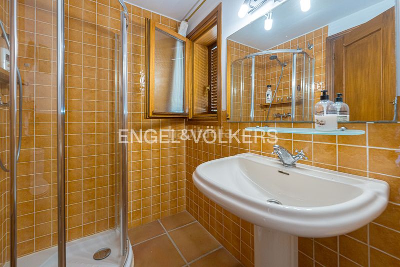 Foto c6e2d62e-b670-4b63-a5a7-dece2635bea8. Xalet amb xemeneia piscina a Relleu