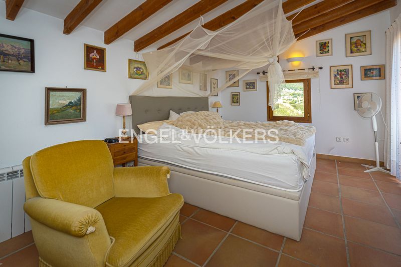 Foto d9311343-f07e-4952-ac11-abdf648ad16f. Xalet amb xemeneia piscina a Relleu