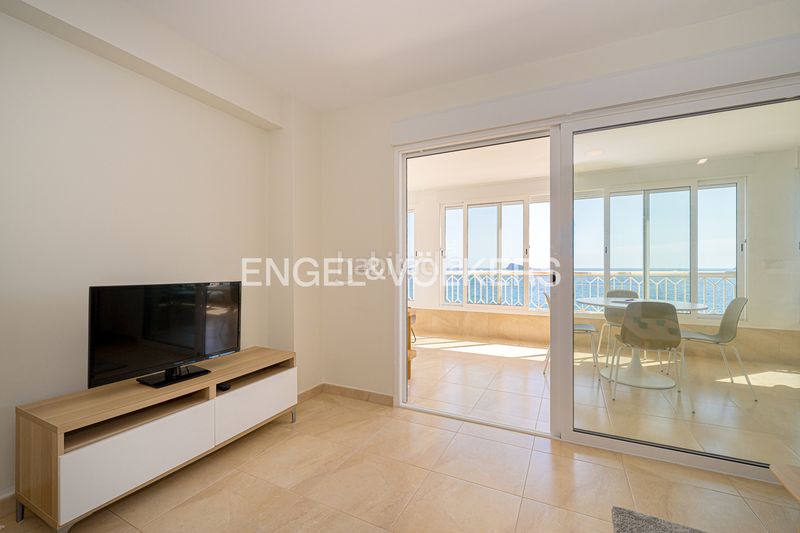 Foto e74d4210-60a7-4d74-9d00-15e52ee271e6. Pis a avenida de madrid 26 a Playa Levante Benidorm