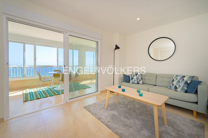 Foto e8db24cc-3934-4213-b973-d79e4f925749. Pis a avenida de madrid 26 a Playa Levante Benidorm