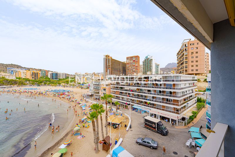 Foto 22290446-f0f1-4ef1-928f-f286c55cd506. Apartamento en travessia marina baixa 2 exclusiva vivienda en primera línea de mar en la cala en Finestrat