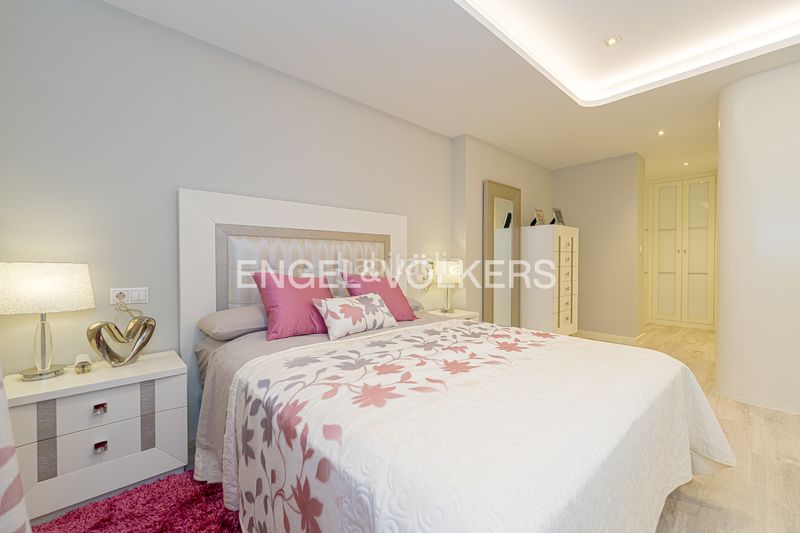 Foto 8faf5a4c-403e-4bc1-afb7-55666e87533d. Apartamento en travessia marina baixa 2 exclusiva vivienda en primera línea de mar en la cala en Finestrat
