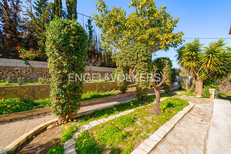 Foto b3cf8385-c11d-493f-b20a-1f7f7c404257. Casa amb xemeneia aparcament piscina a La Paz Polop