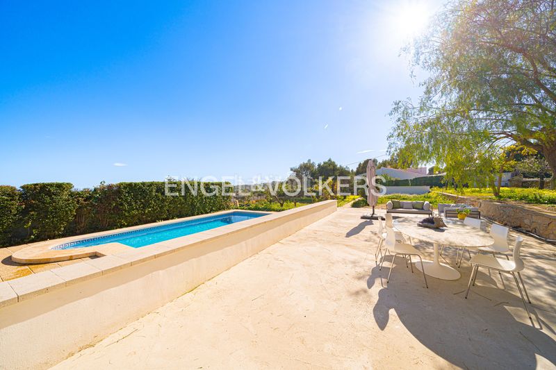 Foto e10e52d3-1638-4897-bf66-696e3b637001. Casa amb xemeneia aparcament piscina a La Paz Polop