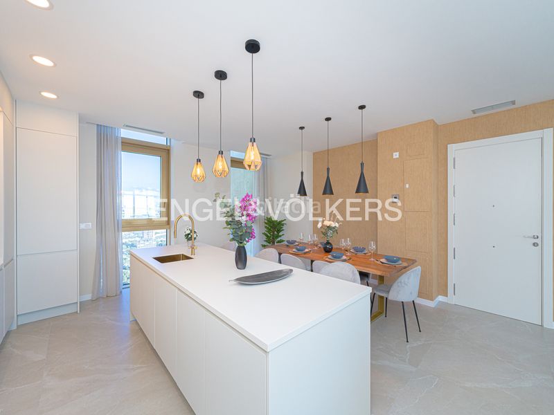 Foto 24a8b8fa-1985-4c7c-8dfc-045b604ba1d5. Piso edificio intempo. exclusividad y prestigio en Benidorm