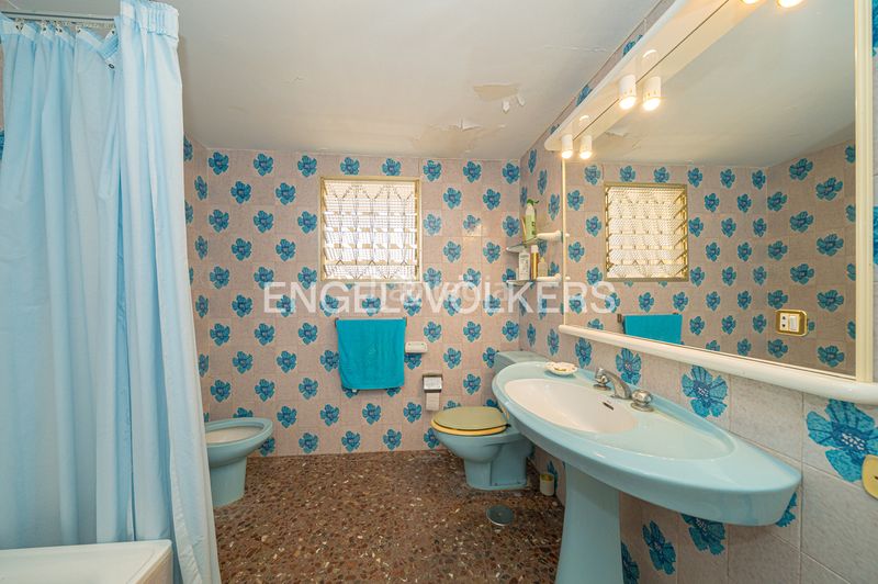 Foto 50dbe3d4-9238-402c-a79e-c6fff6c63e7b. Apartament a avenida de madrid 26 a Playa Levante Benidorm