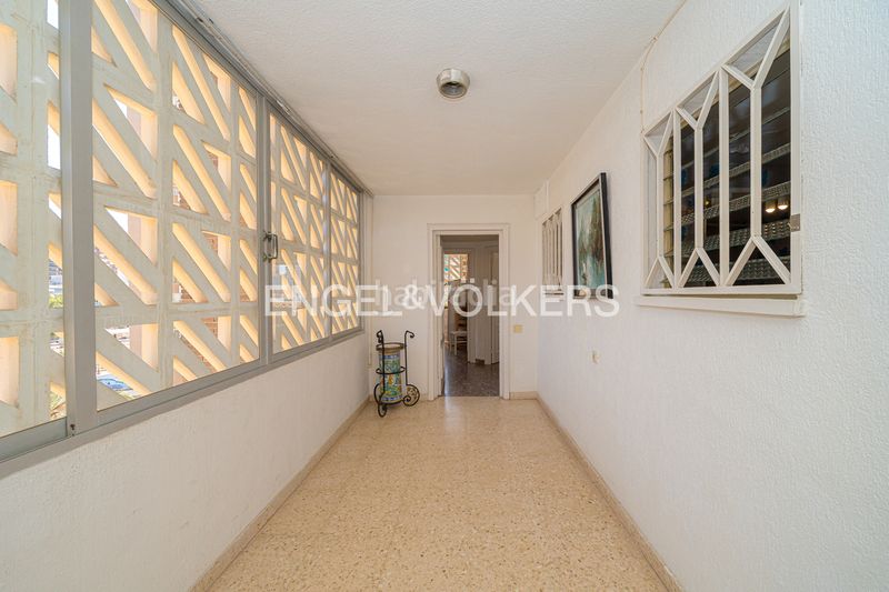 Foto 96d29ab4-d568-4b31-bf25-09fe35320368. Apartament a avenida de madrid 26 a Playa Levante Benidorm