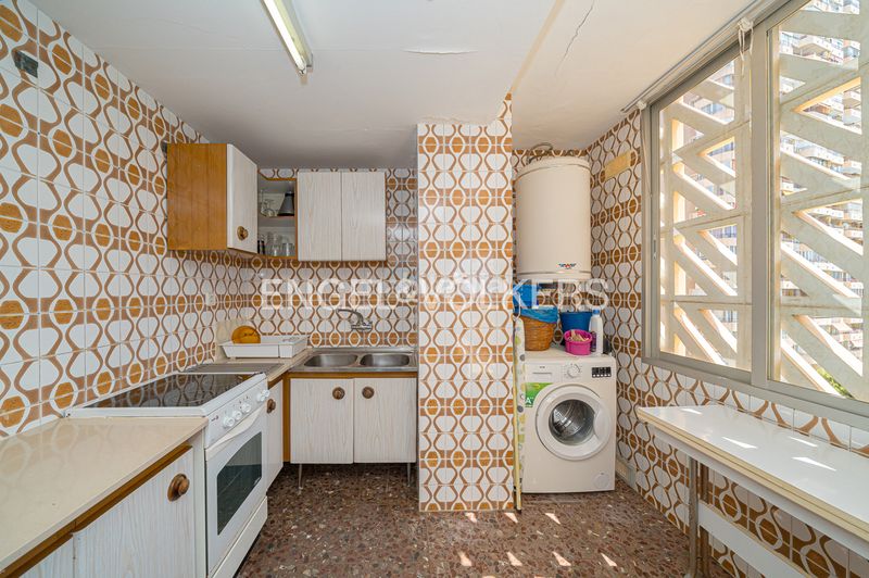 Foto bac6b55b-d925-4d74-a147-81e7cf9b7b50. Apartament a avenida de madrid 26 a Playa Levante Benidorm