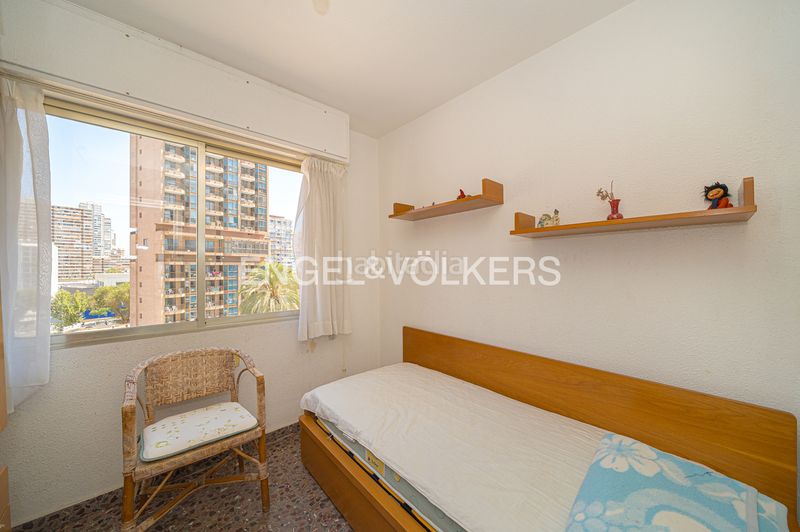 Foto d756d920-1e49-4f65-8f61-1dd1b50859fb. Apartament a avenida de madrid 26 a Playa Levante Benidorm