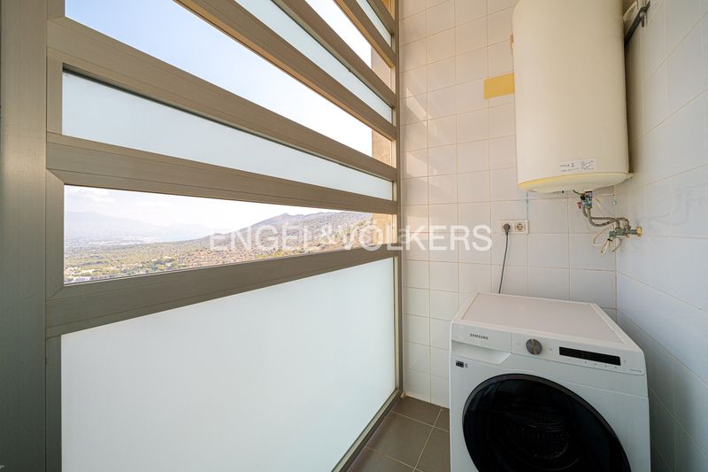 Foto df7d2dd6-e3f7-4c9b-b9a1-6a1b0c1d533b. Pis a calle de viena 8 a Rincón Alto Benidorm