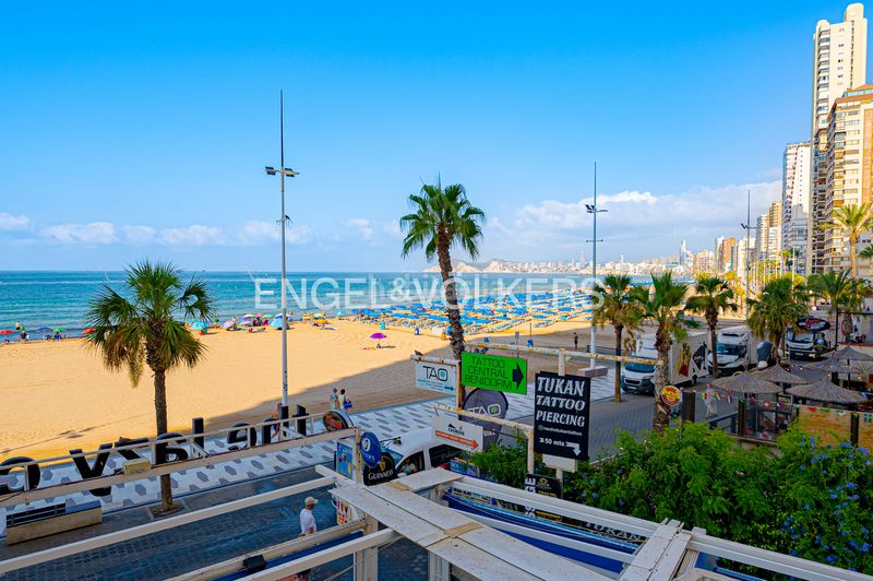 Foto a5ebf9ee-ddf0-4150-a51c-1aaf92a254d6. Pis a avenida de madrid 26 a Playa Levante Benidorm