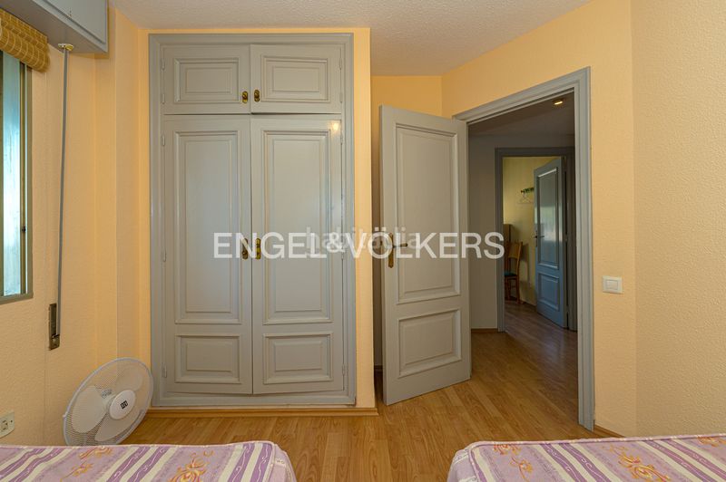 Foto ecefbaf0-a8a2-4371-be3f-0d2befed652a. Pis a avenida de madrid 26 a Playa Levante Benidorm