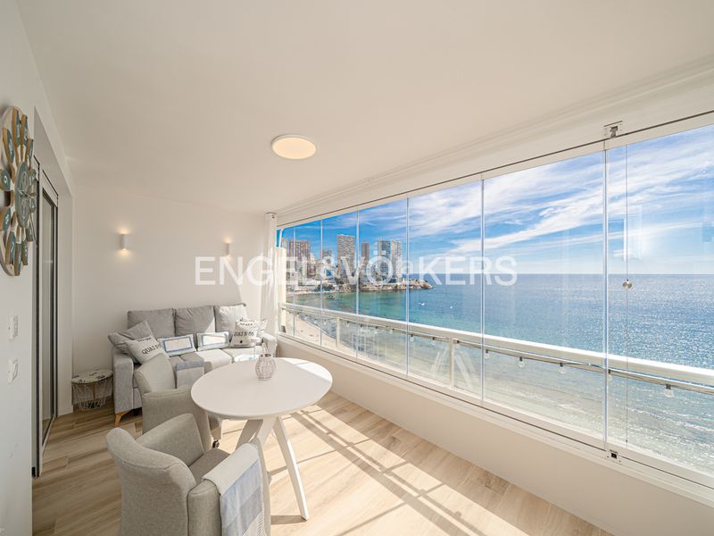 Foto 6115e6de-5ab2-458f-a8cb-a12739769b57. Lloguer apartament a avenida de madrid 22 a Playa Levante Benidorm