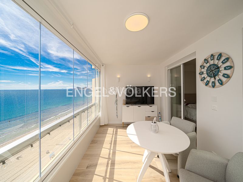 Foto 8cb224b5-d6ba-4af4-9993-f6ac8c0eb8e7. Lloguer apartament a avenida de madrid 22 a Playa Levante Benidorm