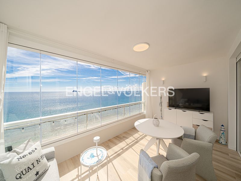 Foto d7f87685-342c-487f-b22a-2ff28130c398. Lloguer apartament a avenida de madrid 22 a Playa Levante Benidorm