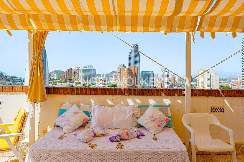 Foto ce74578a-68f1-4a6d-be5c-825c6773d1bd. Àtic a calle vigo 5 a Playa Poniente Benidorm