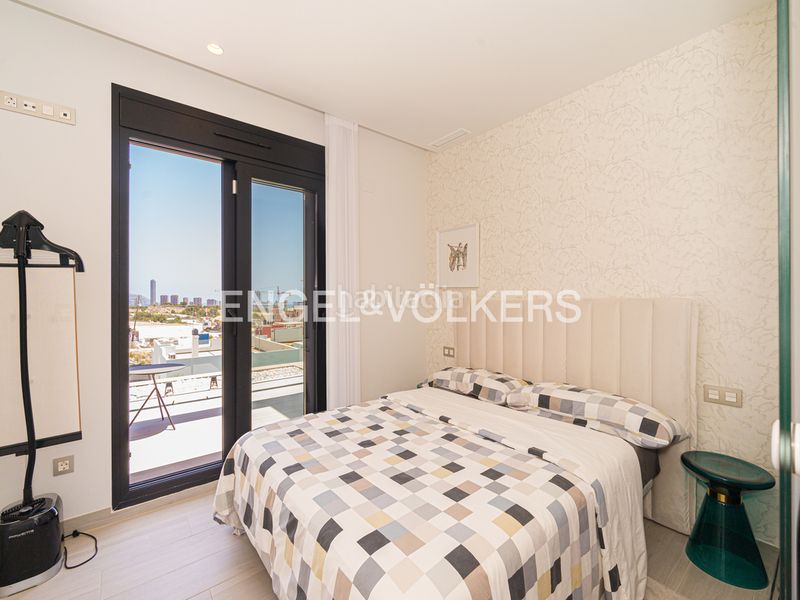 Foto 094d73fe-d5c9-467e-ad15-55c0a6ae8903. Casa en Finestrat pueblo Finestrat