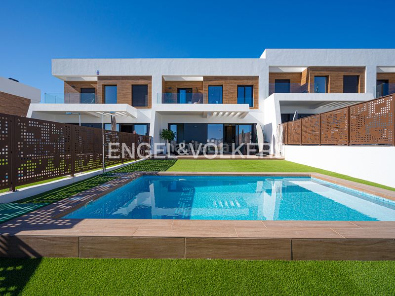 Foto 439e5b95-f17a-4efe-be23-332bfd24d5e9. Casa en Finestrat pueblo Finestrat