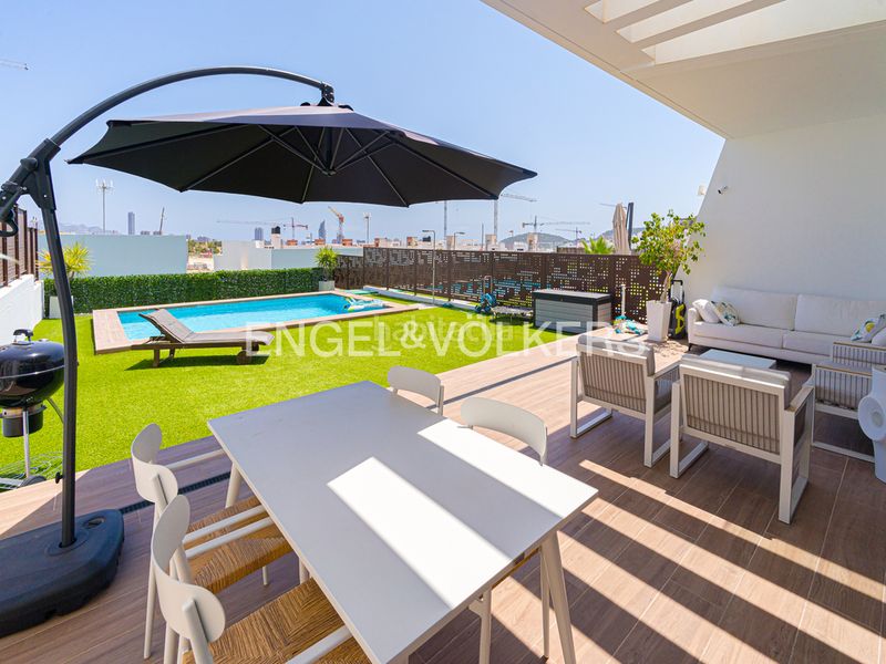 Foto cddddb0d-5c8d-4ab4-a2ab-f5059095d41d. Casa en Finestrat pueblo Finestrat