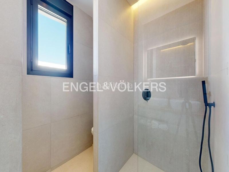 Foto f994fa23-21d1-4b67-8dd9-67523879238b. Casa amb piscina a Casco urbano Polop