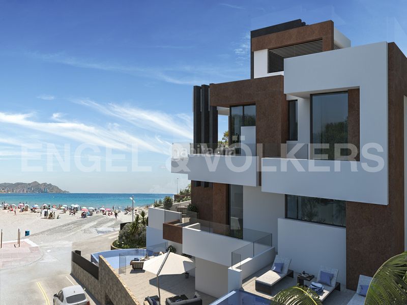 Foto 0859741c-243f-45dd-81a6-4df1ecdd2ed6. Apartament amb piscina a Levante Alto Benidorm