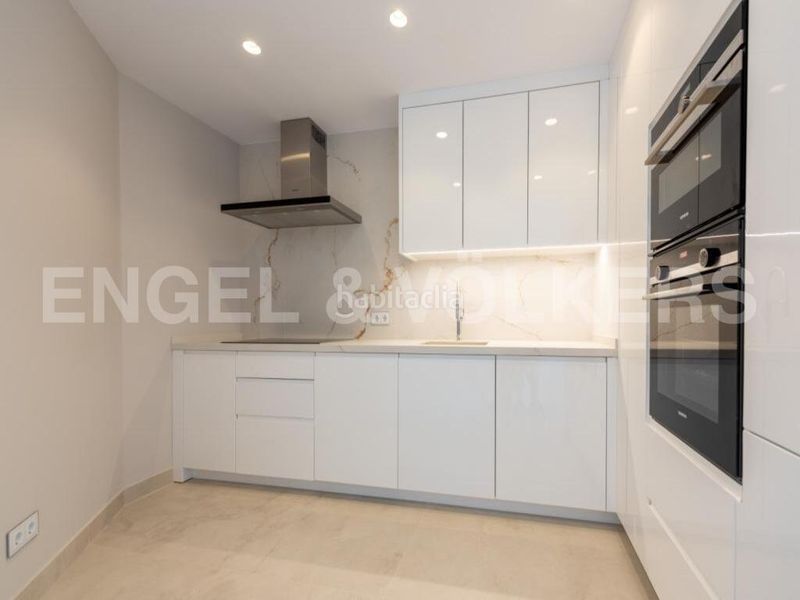 Foto 35c3519b-fca0-4b3f-b816-6093b46d6ae2. Apartament amb piscina a Levante Alto Benidorm