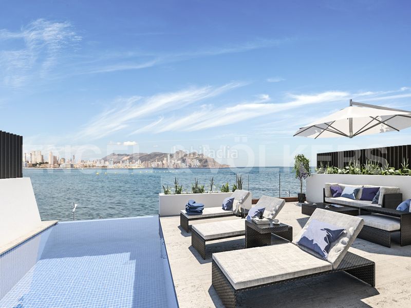 Foto 9e60b5c5-2cbc-4a91-bf99-b3e6eed583d6. Apartamento en Playa Poniente Benidorm