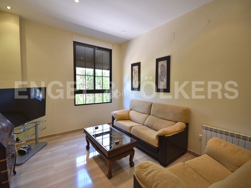 Foto 1dccb55b-4e32-4713-8cf0-d8390c82e153. Casa amb piscina a Sierra Helada Benidorm