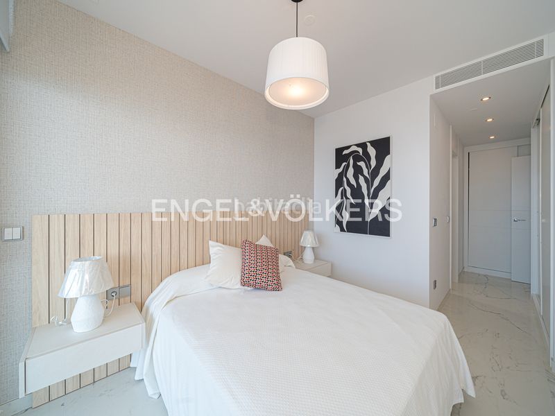 Foto 11a775d8-3681-475d-9944-921676336400. Àtic amb piscina a Levante Alto Benidorm