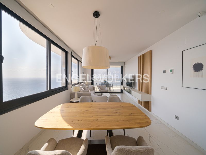 Foto 5e7f106f-4215-4955-9704-8cf46bdbbeb7. Àtic amb piscina a Levante Alto Benidorm