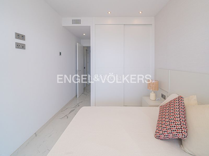 Foto 7d7b00ac-f572-4c36-b8b0-feaffe96e0c6. Àtic amb piscina a Levante Alto Benidorm