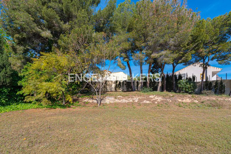 Foto 511e38f2-deaa-4229-a710-71cadbc31c69. Casa amb xemeneia piscina a Coloma Nucia (la)