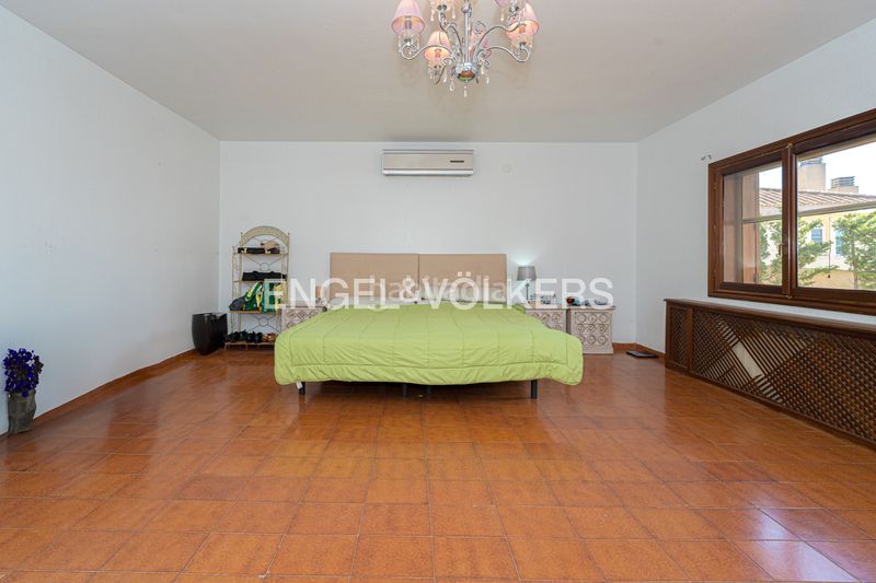 Foto 9bfc2f40-a8d5-4e98-965f-1584637885e6. Casa amb xemeneia piscina a Coloma Nucia (la)