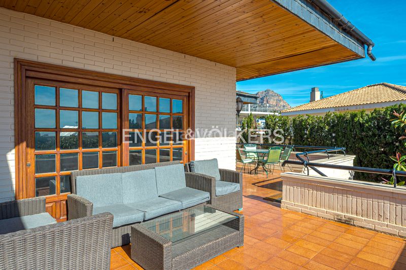 Foto d6a49a3b-08dc-47ec-89b1-3e0c6af14f29. Casa amb xemeneia piscina a Coloma Nucia (la)