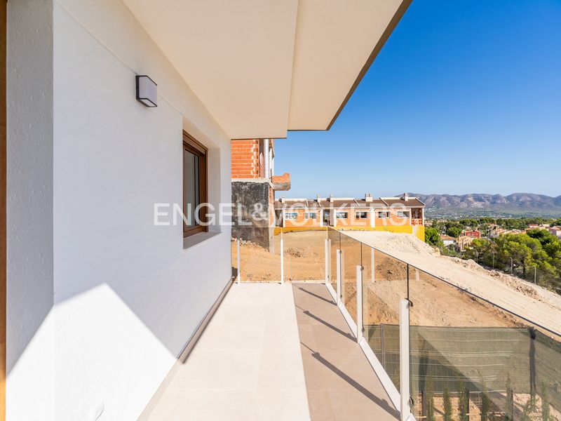 Foto dad20720-2132-4e2c-8f5f-d8cd600e08ae. Casa amb piscina a Montebello - Nou Espai Nucia (la)