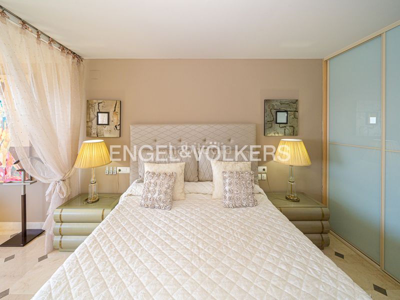 Foto 29e54a23-2251-4476-9263-12d31bfdba6d. Apartament amb piscina a Levante Alto Benidorm