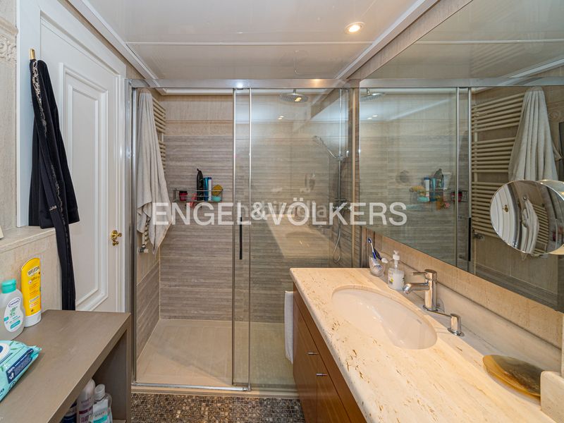 Foto 2f7a4881-8fd7-4323-8bc9-7b287786bde9. Apartament amb piscina a Levante Alto Benidorm