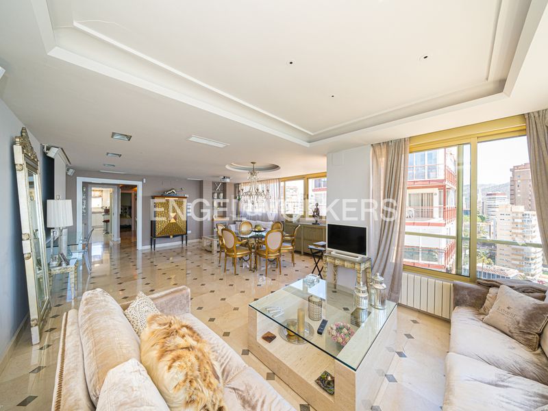 Foto 3877878f-ed48-4ac5-aabf-711888044037. Apartament amb piscina a Levante Alto Benidorm