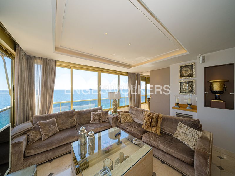 Foto d684b45a-4537-4db0-8151-2a2c8930e891. Apartament amb piscina a Levante Alto Benidorm