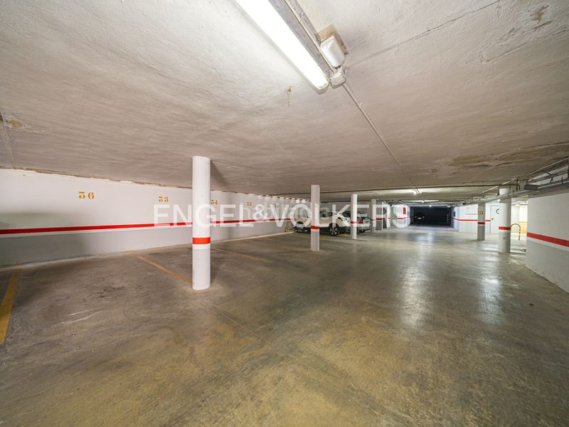 Foto c0a8bf1c-b3ec-4678-a434-69ee5c3283ad. Apartament amb piscina a Playa Levante Benidorm