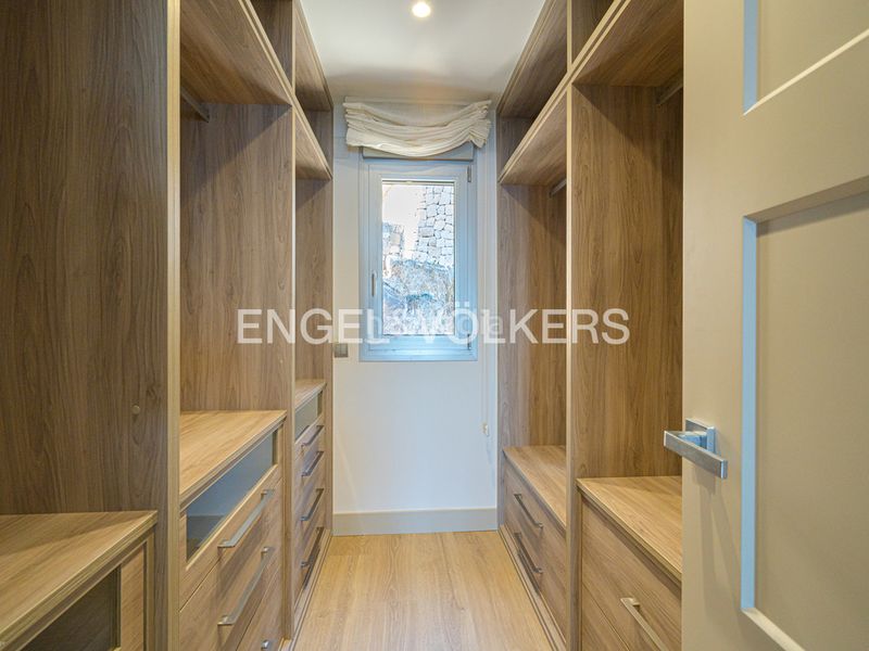 Foto 00690d6f-049c-41f6-80a2-3781cf742952. Casa a Playa Poniente Benidorm