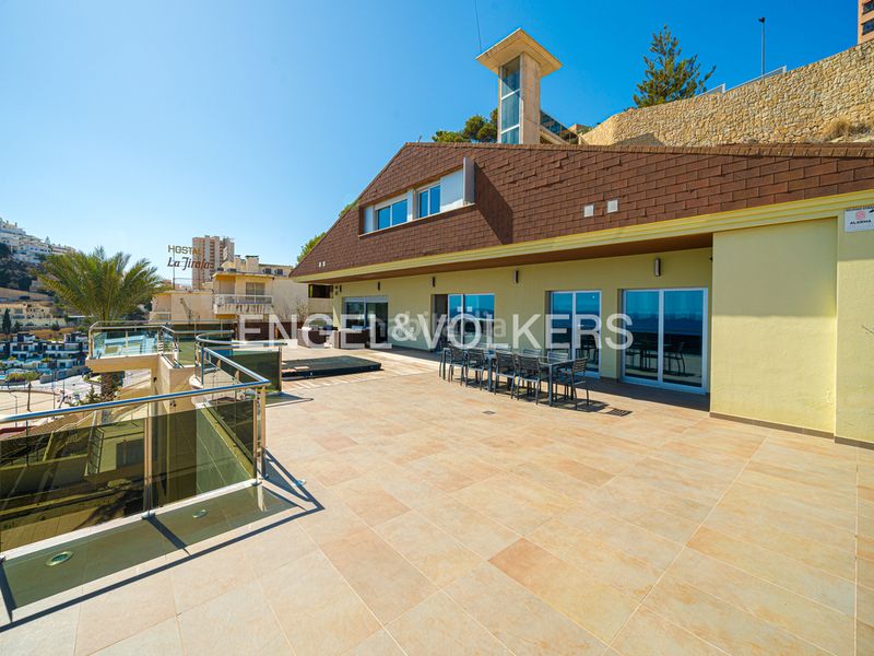 Foto bc90387d-c3f8-4b98-a72c-01fa5ad02586. Casa a Playa Poniente Benidorm