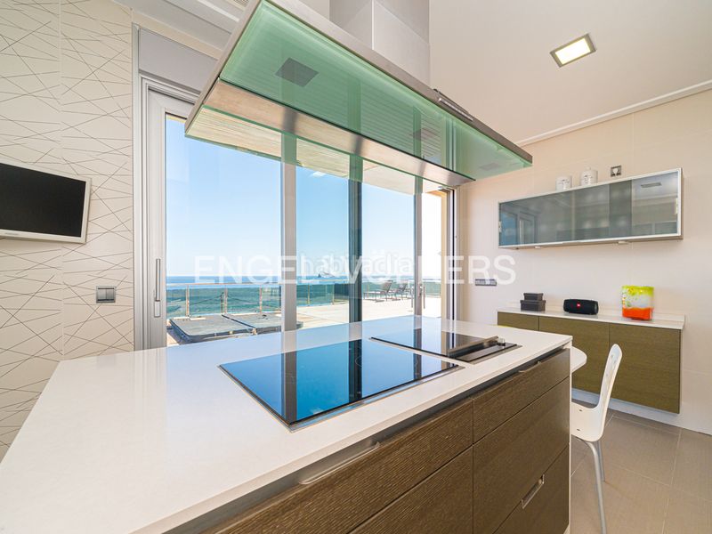 Foto d4fd79d6-8123-44aa-a9cd-7e7040d75a87. Casa a Playa Poniente Benidorm