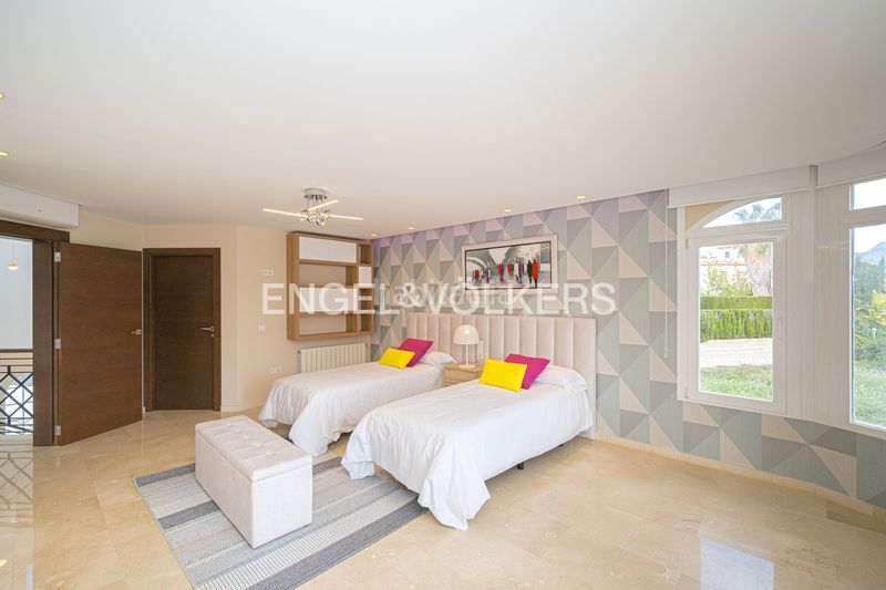 Foto 0f9788c0-3ddd-4445-877f-2e6b9051fede. Casa amb xemeneia piscina a Pueblo-Ubanizaciones Alfàs del Pi (l´)